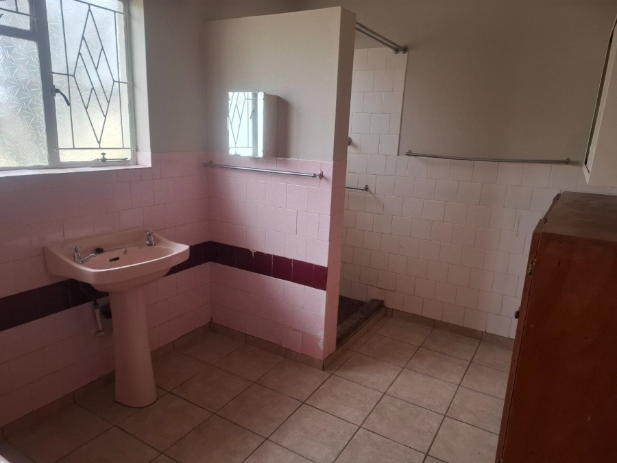 To Let 4 Bedroom Property for Rent in Presidentia Free State